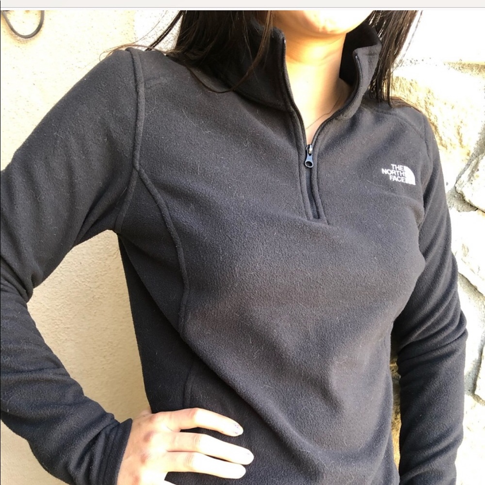 Black north face half zip